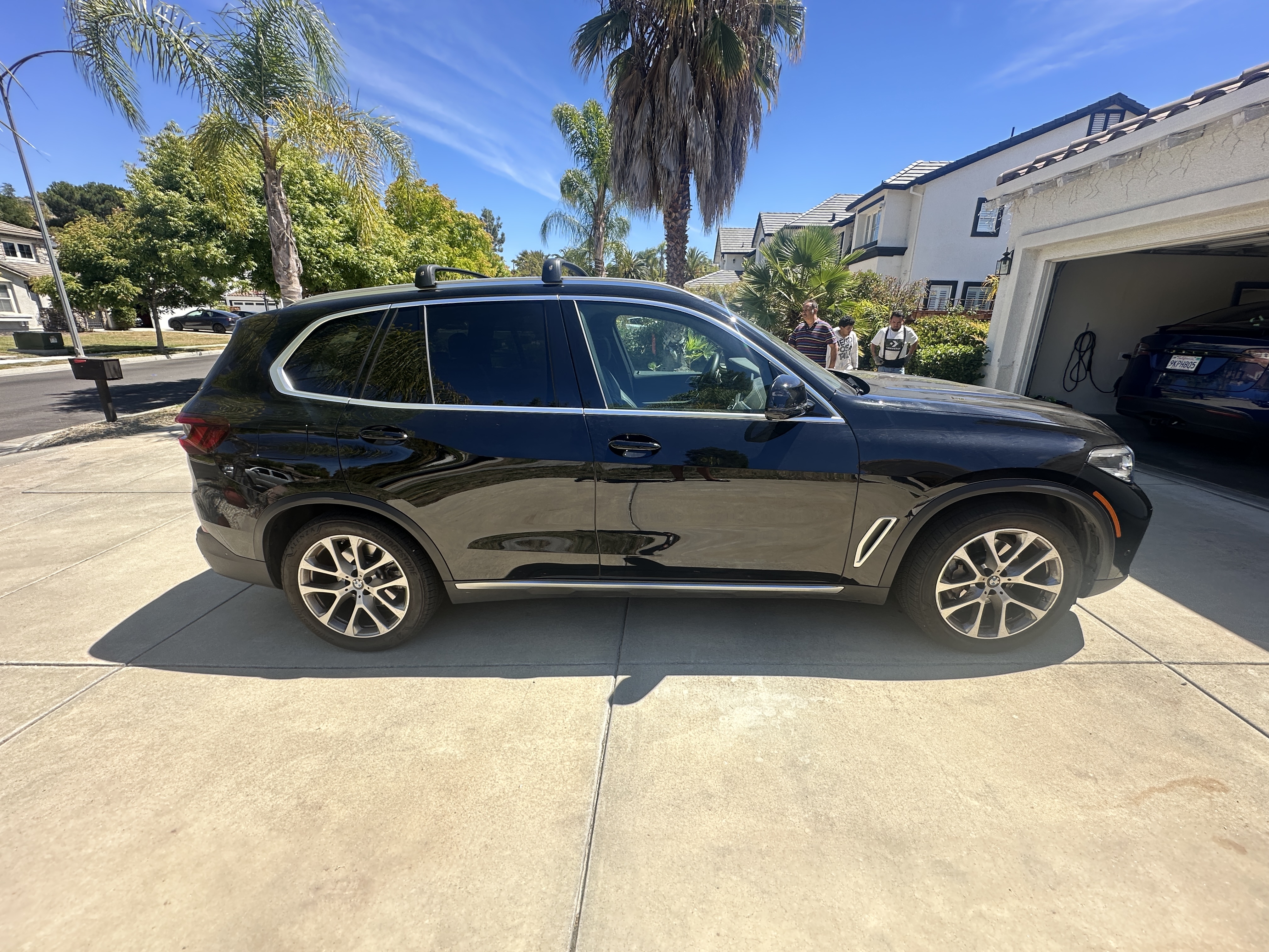 Used 2023 BMW X5 xDrive40i w/ Premium Package AWD/4WD image 4