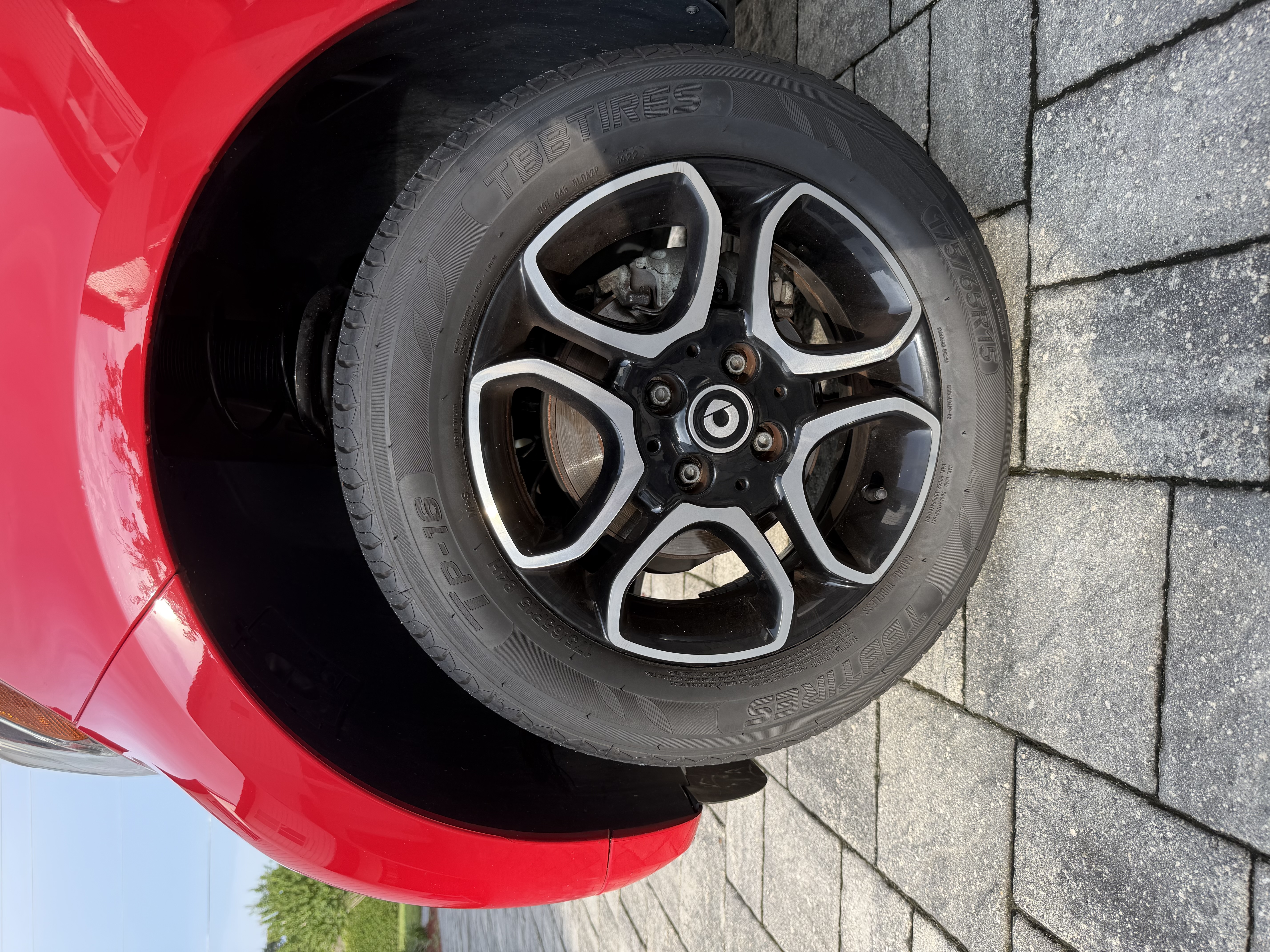 Used 2016 smart fortwo Prime RWD image 19