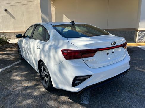 Used 2020 Kia Forte LXS image 8