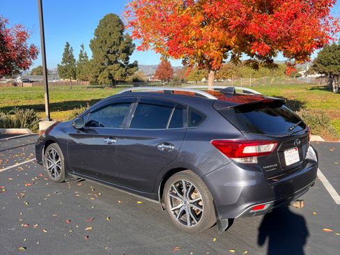 Used 2017 Subaru Impreza 2.0i Limited image 2