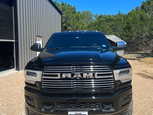 Used 2019 RAM 3500 Laramie image 2