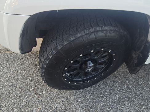 Used 2019 Toyota 4Runner SR5 image 8