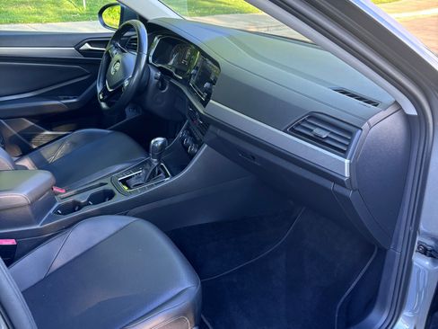Used 2019 Volkswagen Jetta SE FWD image 16