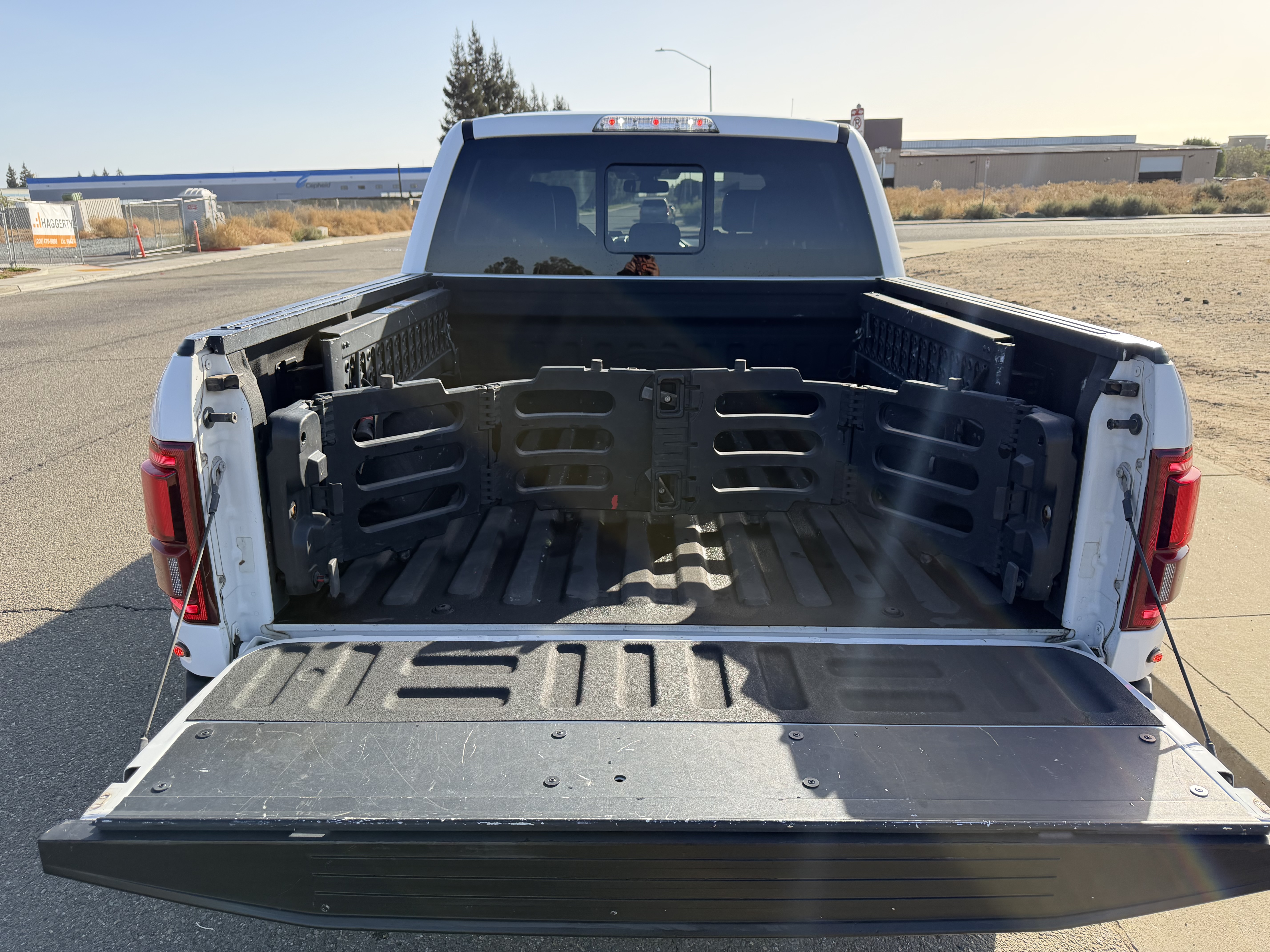 Used 2018 Ford F150 Raptor w/ Equipment Group 802A Luxury AWD/4WD image 11