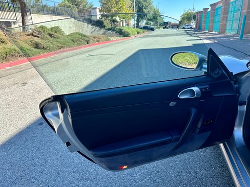 Used 2007 Porsche 911 Turbo image 11