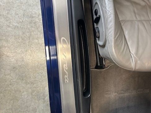 Used 2004 Porsche 911 Carrera image 17