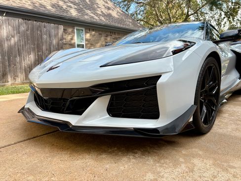 Used 2024 Chevrolet Corvette Z06 w/ Battery Protection Package image 22