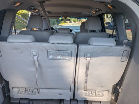 Used 2012 Honda Odyssey EX-L image 11