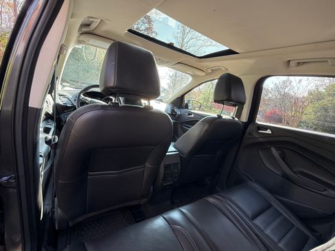 Used 2017 Ford Escape Titanium w/ Equipment Group 301A image 22