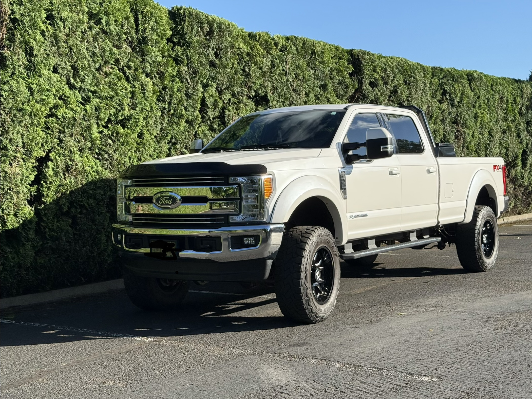 Used 2017 Ford F350 Lariat w/ Camper Package AWD/4WD image 15