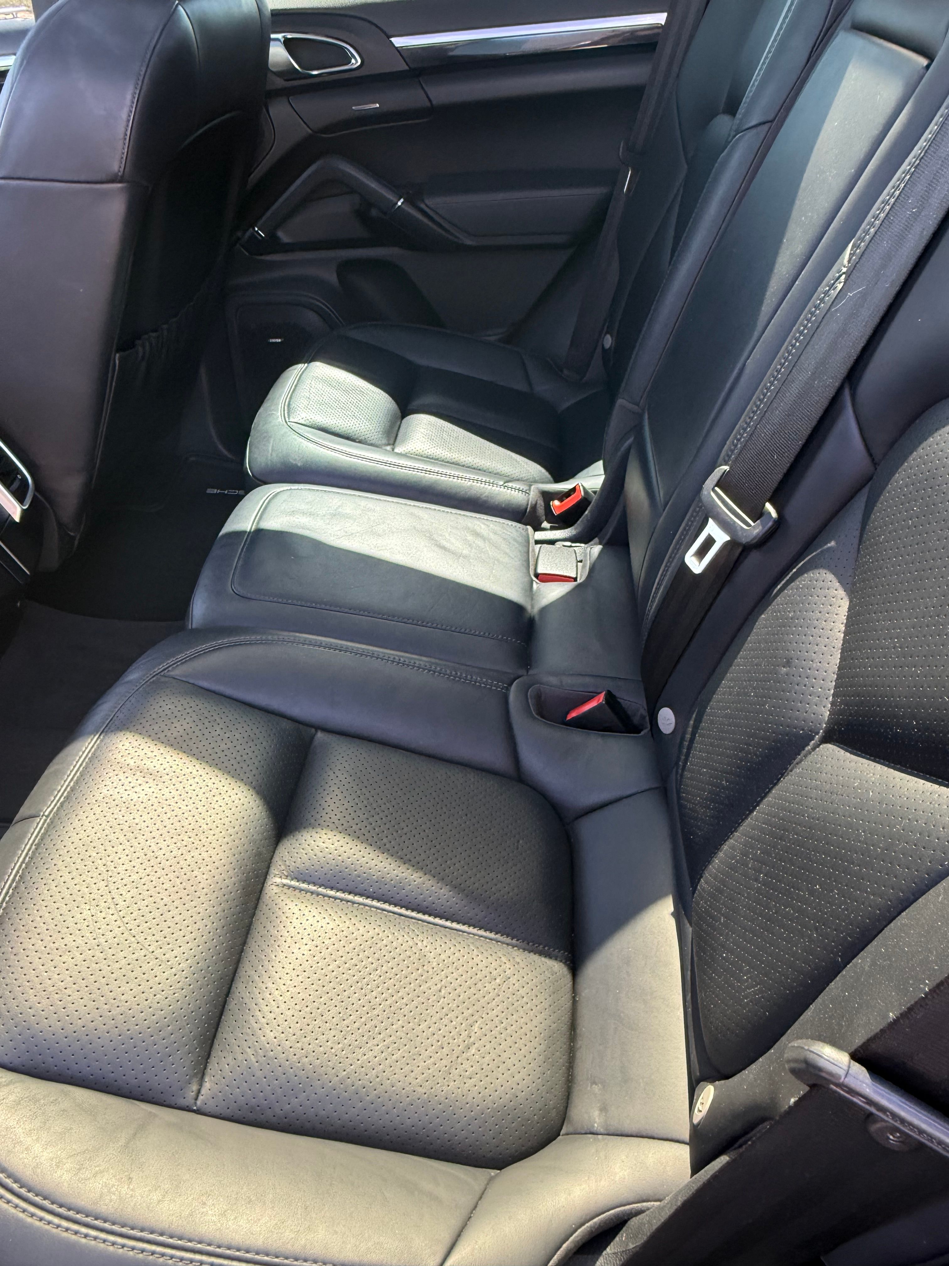Used 2016 Porsche Cayenne S AWD/4WD image 15