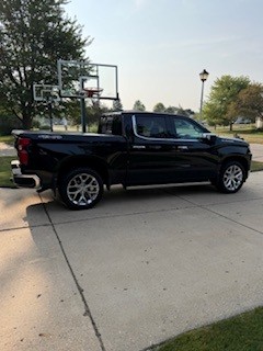 Used 2021 Chevrolet Silverado 1500 LTZ w/ LTZ Premium Package AWD/4WD image 1