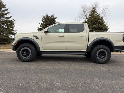 Used 2025 Ford Ranger Raptor image 4