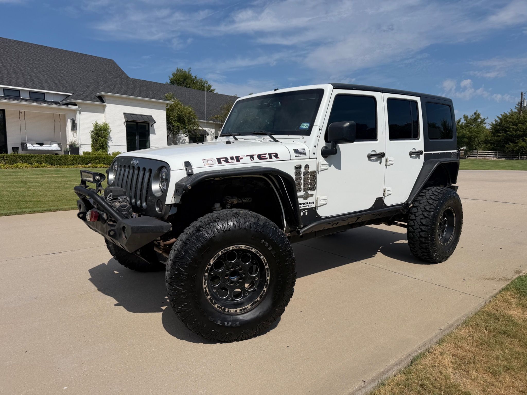 Used 2013 Jeep Wrangler Unlimited Sport AWD/4WD image 2