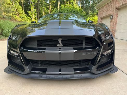 Used 2022 Ford Mustang Shelby GT500 w/ Carbon Fiber Track Pack image 8
