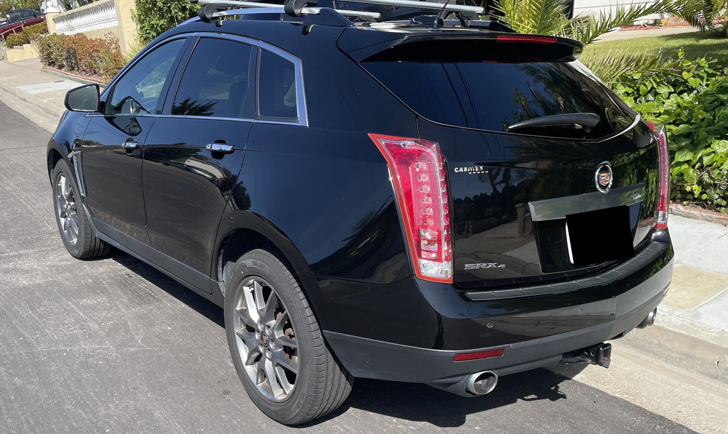Used 2016 Cadillac SRX Performance w/ Midnight Edition Package AWD/4WD image 4