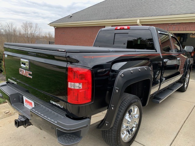 Used 2016 GMC Sierra 2500 Denali w/ Duramax Plus Package AWD/4WD image 6