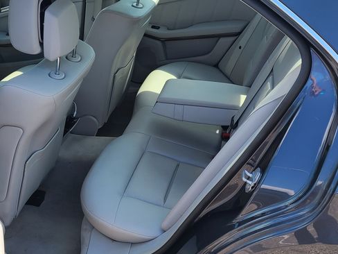 Used 2012 Mercedes-Benz E 350 4MATIC Sedan image 10