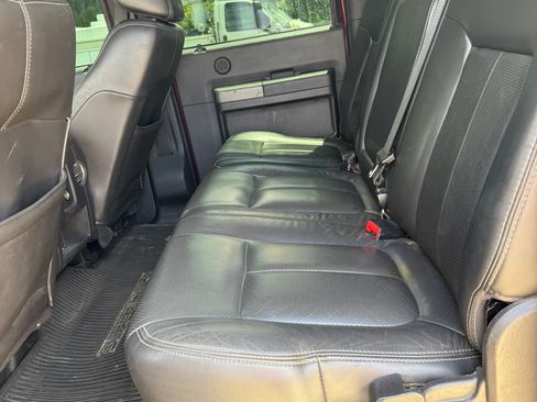 Used 2011 Ford F250 Lariat w/ Lariat Interior Pkg AWD/4WD image 20