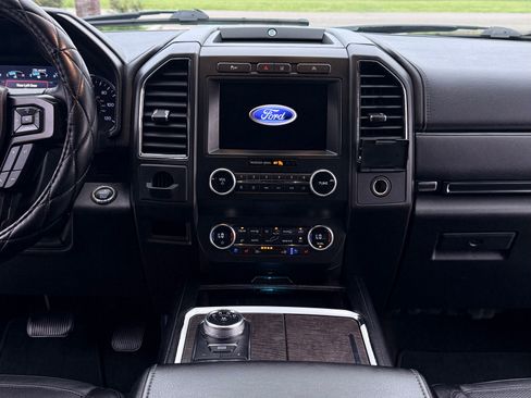 Used 2020 Ford Expedition Max Limited RWD image 14