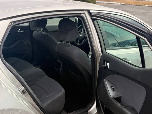 Used 2013 Kia Optima LX w/ Hybrid Convenience Pkg FWD image 9
