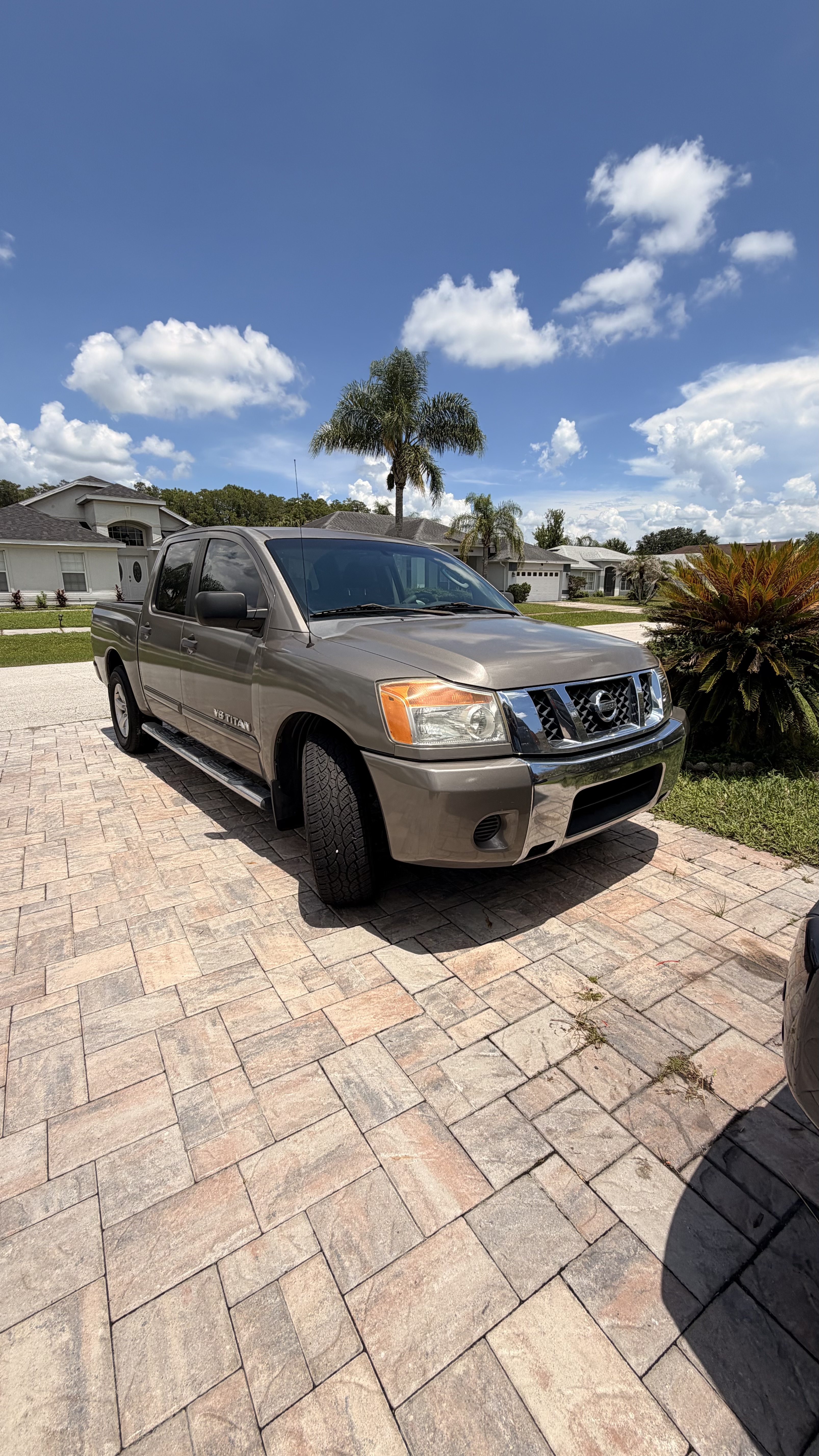 Used 2008 Nissan Titan SE RWD image 1