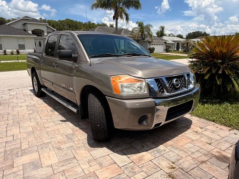 Used 2008 Nissan Titan SE RWD image 1