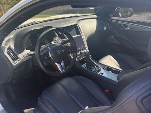 Used 2017 INFINITI Q60 3.0t w/ Premium Plus Package 3.0T AWD/4WD image 15