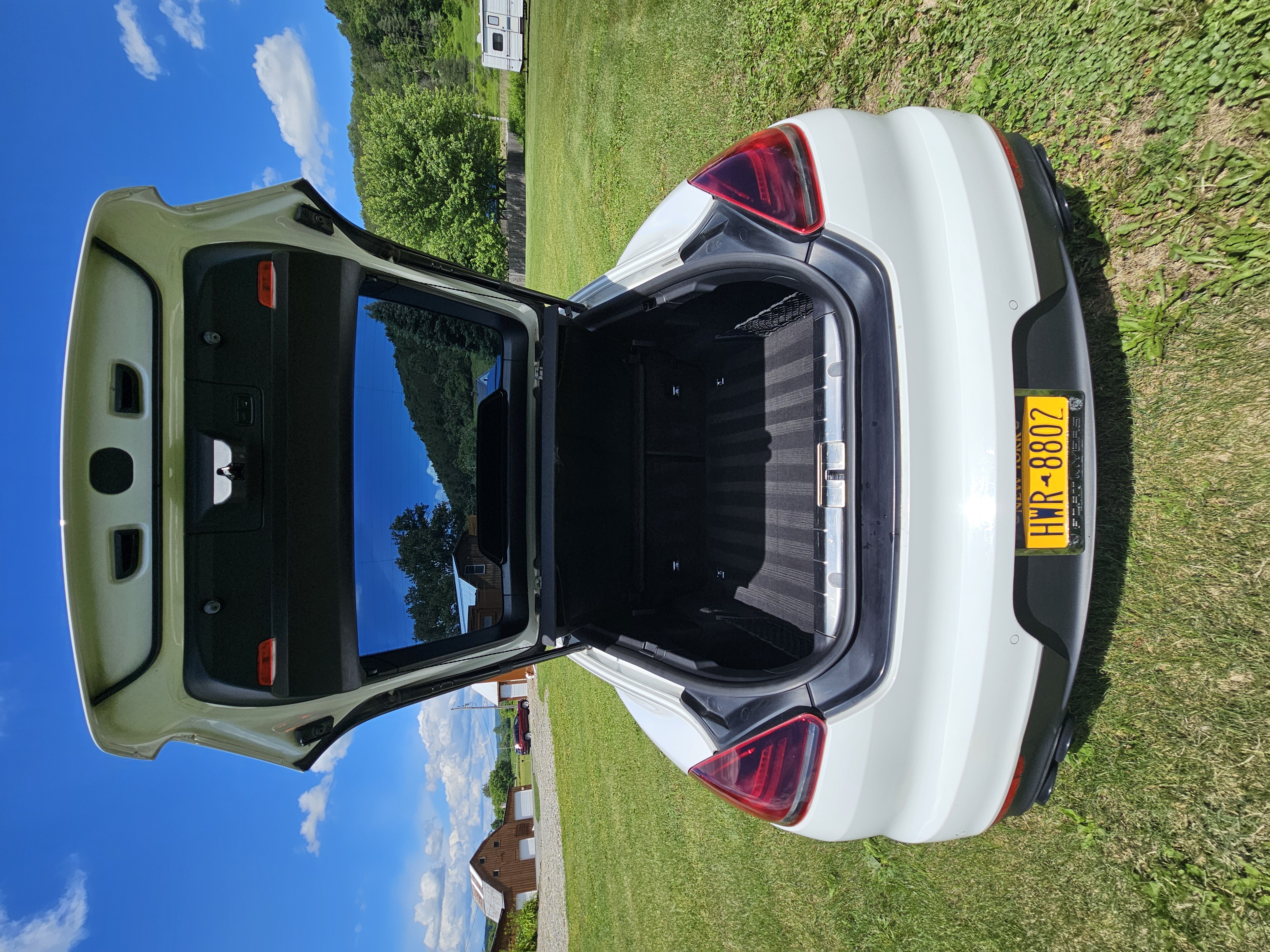 Used 2015 Porsche Panamera GTS AWD/4WD image 11