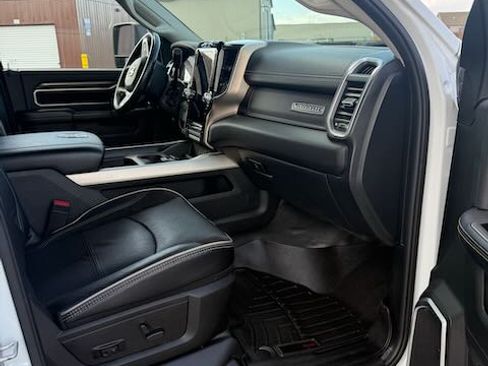 Used 2023 RAM 4500 Laramie AWD/4WD image 13