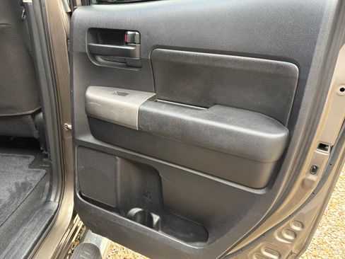 Used 2010 Toyota Tundra 2WD Double Cab image 10