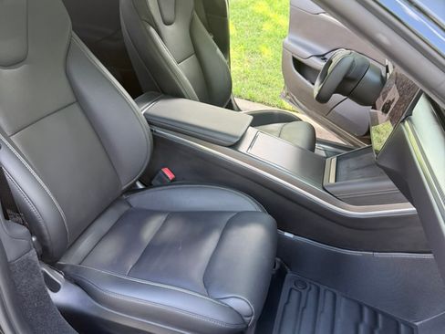 Used 2023 Tesla Model S Plaid image 11