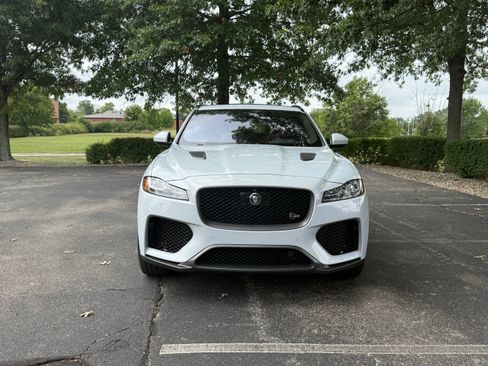 Used 2020 Jaguar F-PACE SVR AWD/4WD image 2