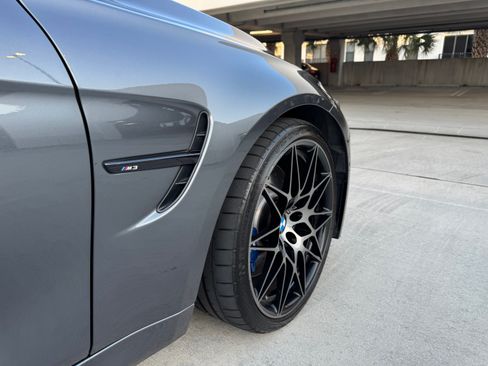 Used 2018 BMW M3 RWD image 23