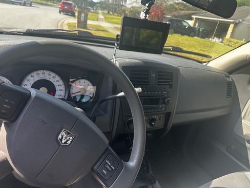 Used 2005 Dodge Dakota ST image 11