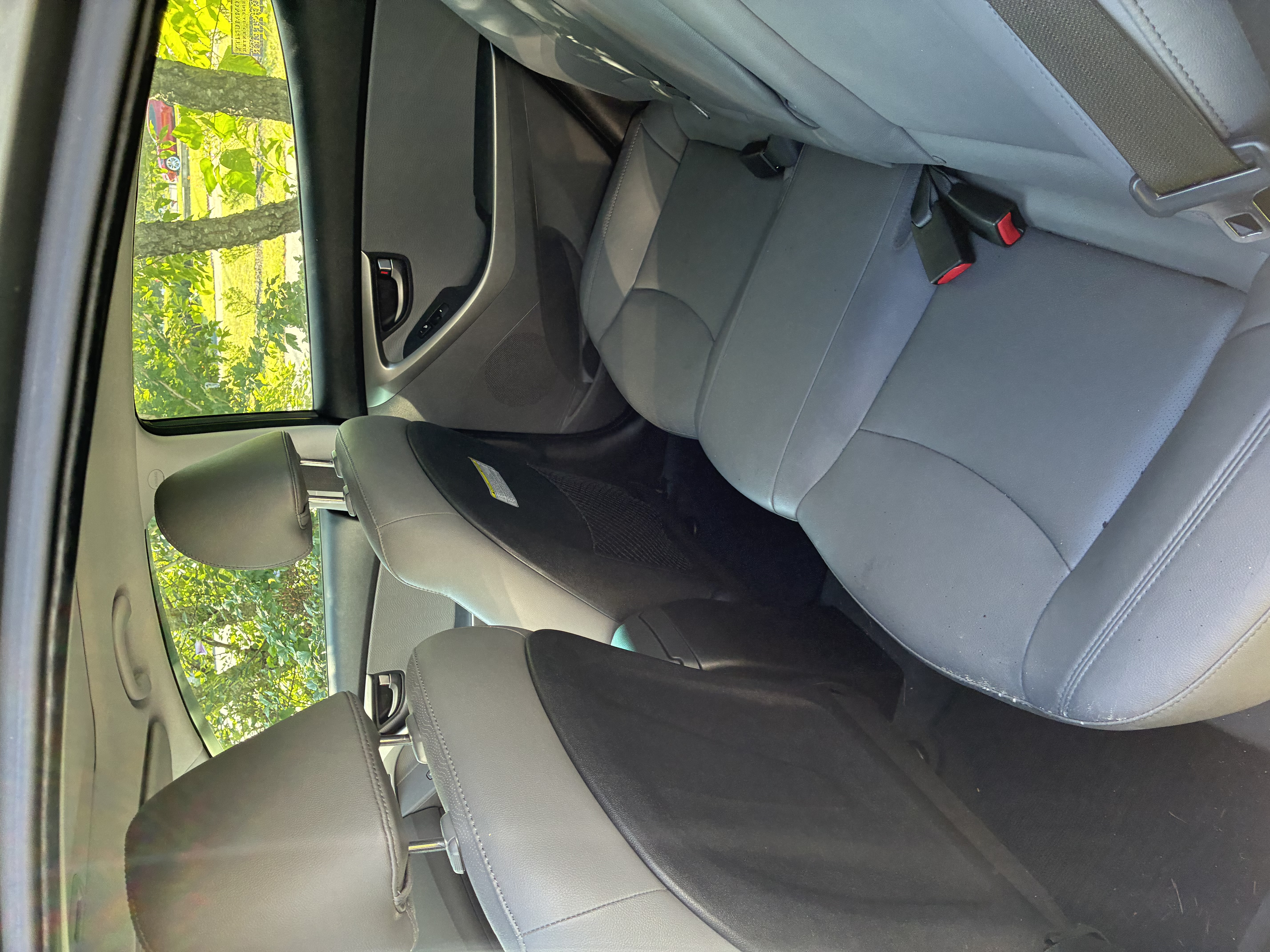 Used 2013 Hyundai Elantra Limited FWD image 10