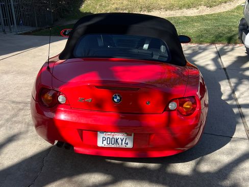 Used 2004 BMW Z4 2.5i image 6