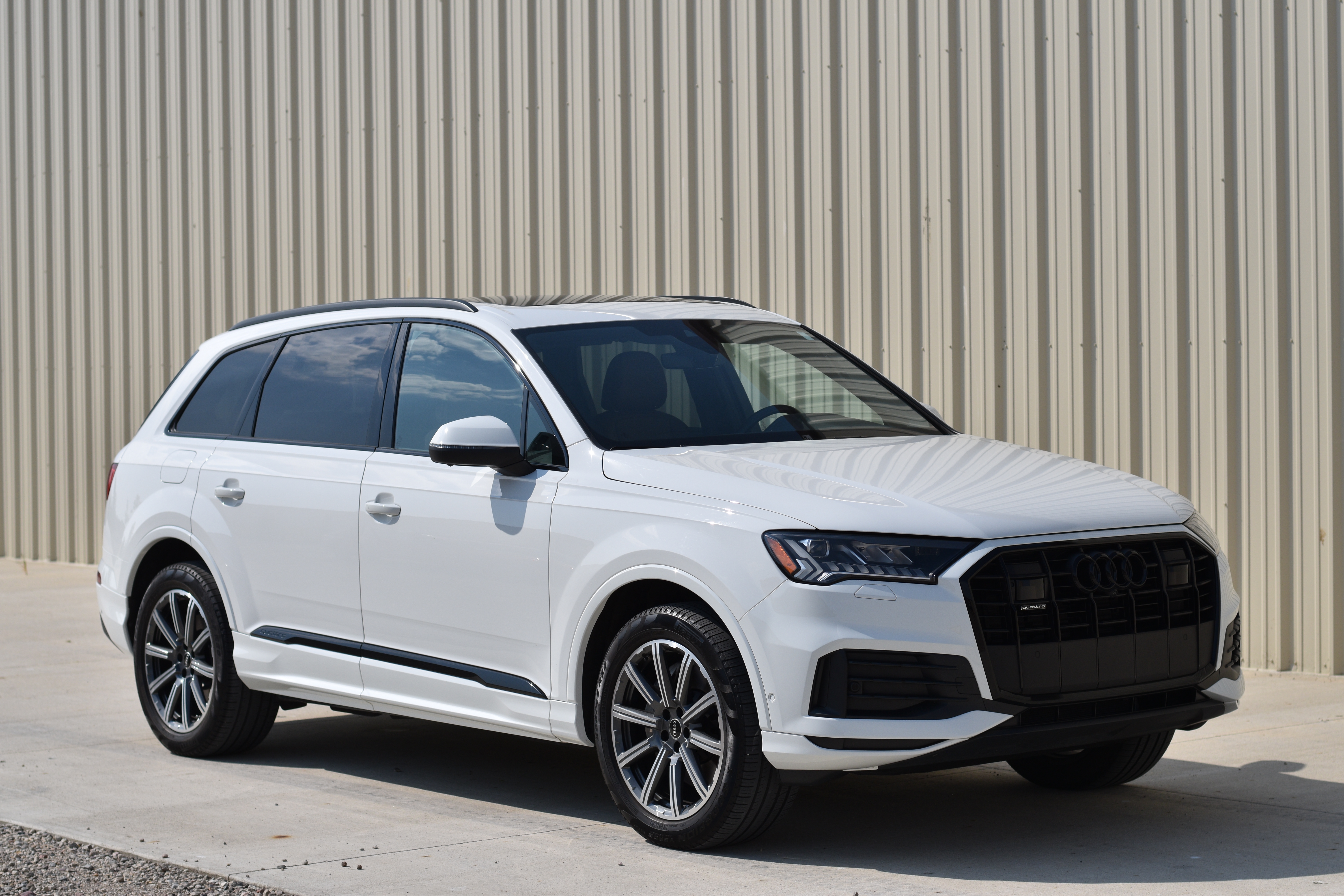 Used 2023 Audi Q7 2.0T Premium Plus w/ Premium Plus Package AWD/4WD image 9