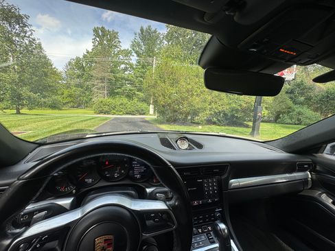 Used 2017 Porsche 911 Carrera image 20