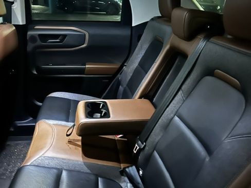 Used 2021 Ford Bronco Sport Outer Banks w/ Outer Banks Package AWD/4WD image 6