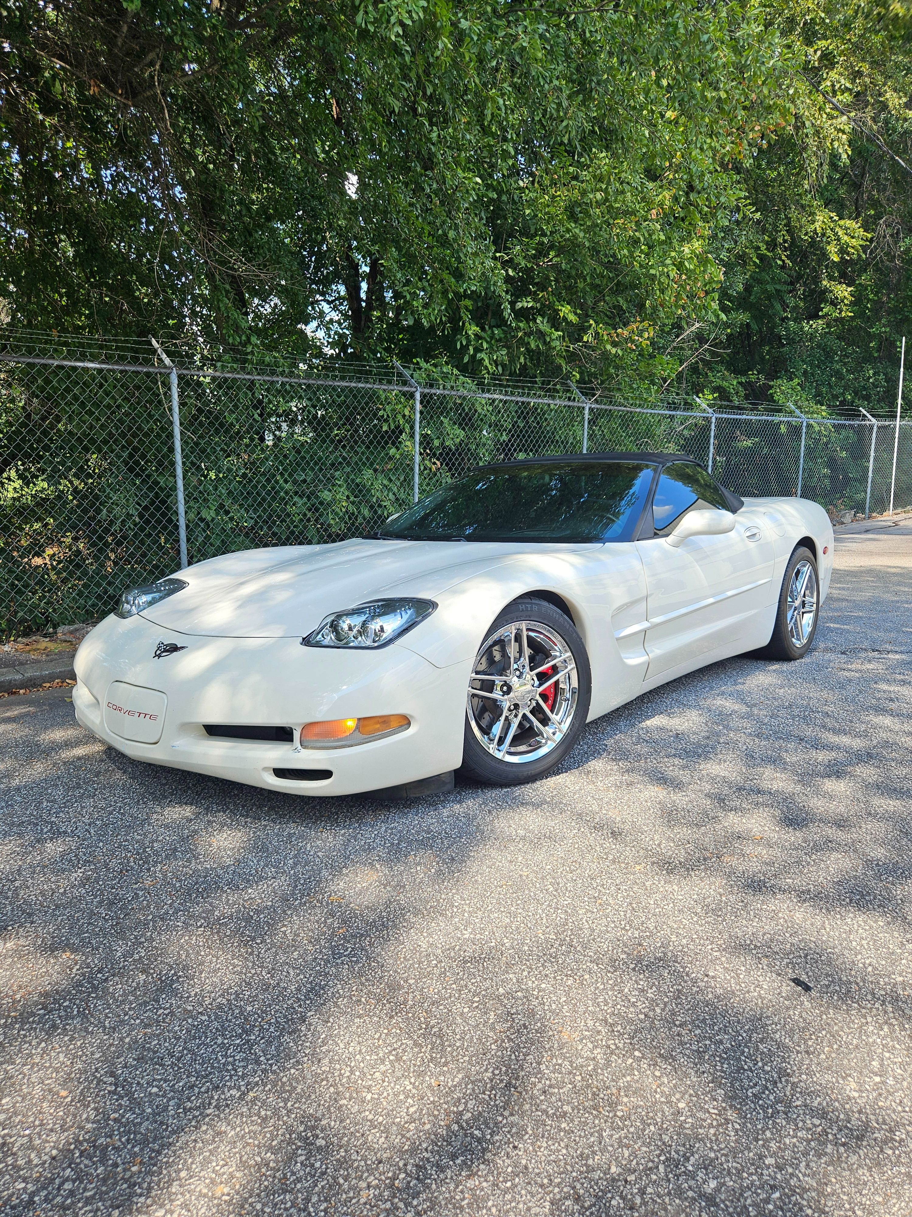 Used 2003 Chevrolet Corvette Convertible w/ Preferred Equipment Group1 RWD image 1