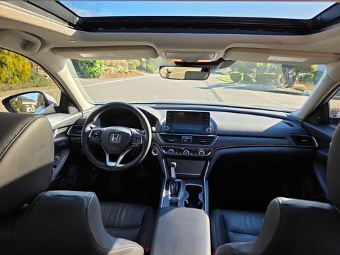 Used 2018 Honda Accord EX-L image 14