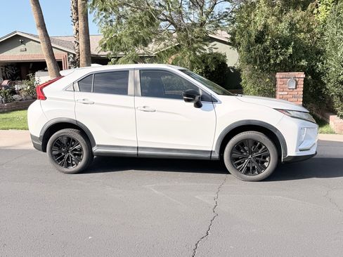 Used 2018 Mitsubishi Eclipse Cross LE image 5