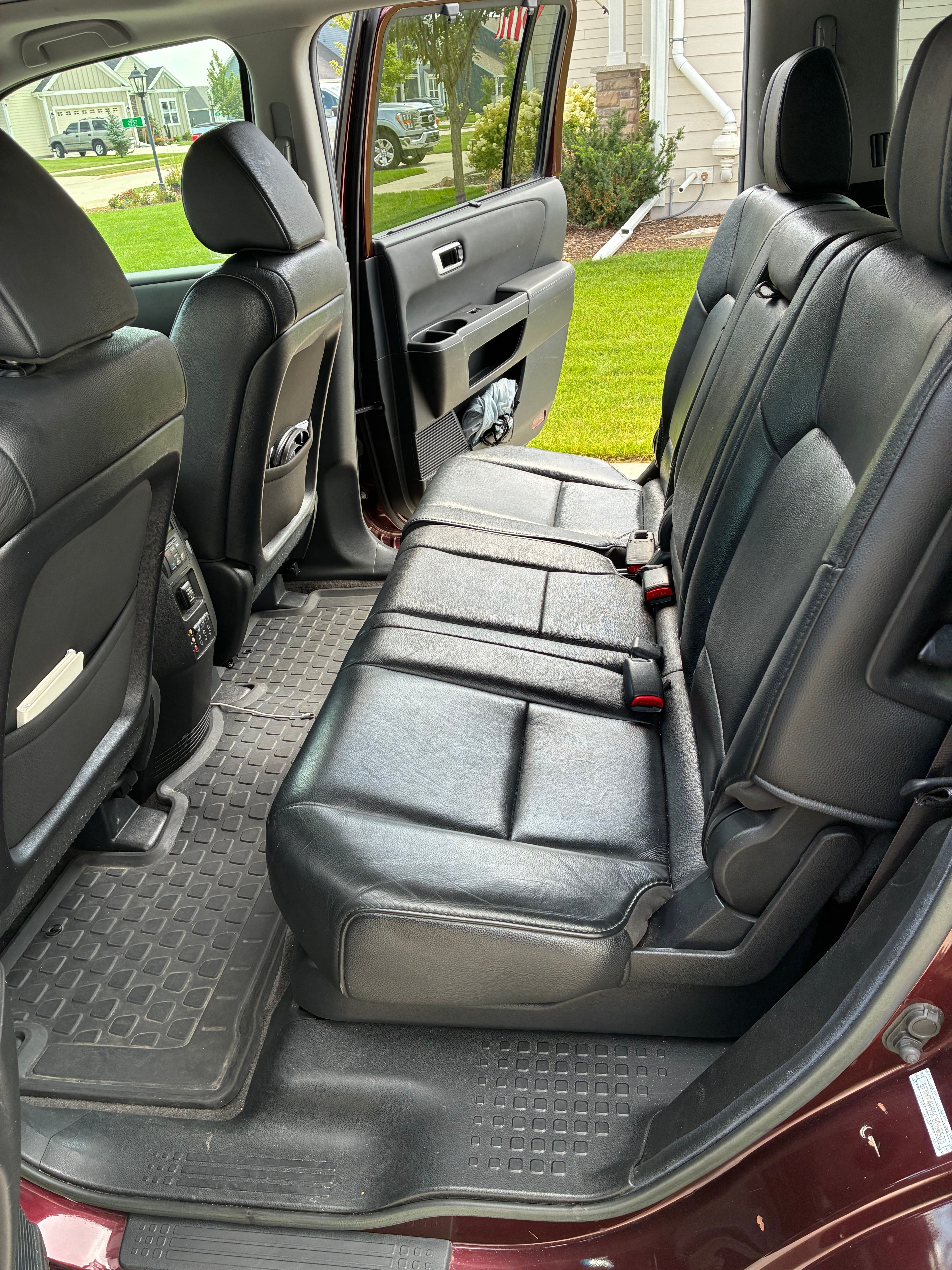Used 2012 Honda Pilot Touring image 7