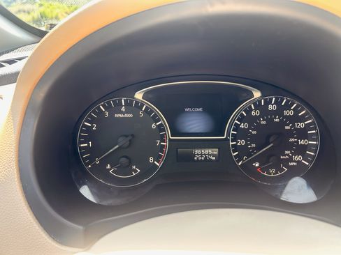 Used 2015 Nissan Altima 2.5 SL w/ Moonroof Package FWD image 13