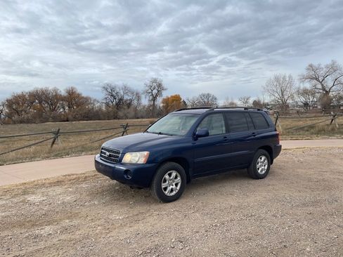 Used 2003 Toyota Highlander 4WD V6 image 4