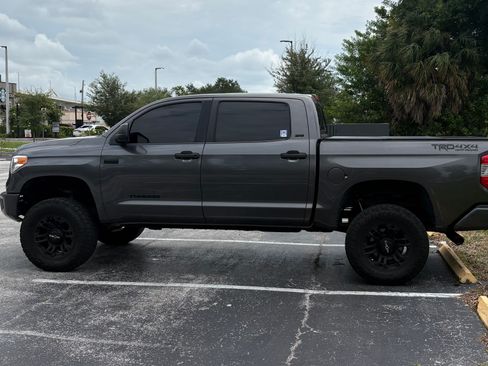 Used 2015 Toyota Tundra SR5 w/ SR5 Upgrade Package AWD/4WD image 14
