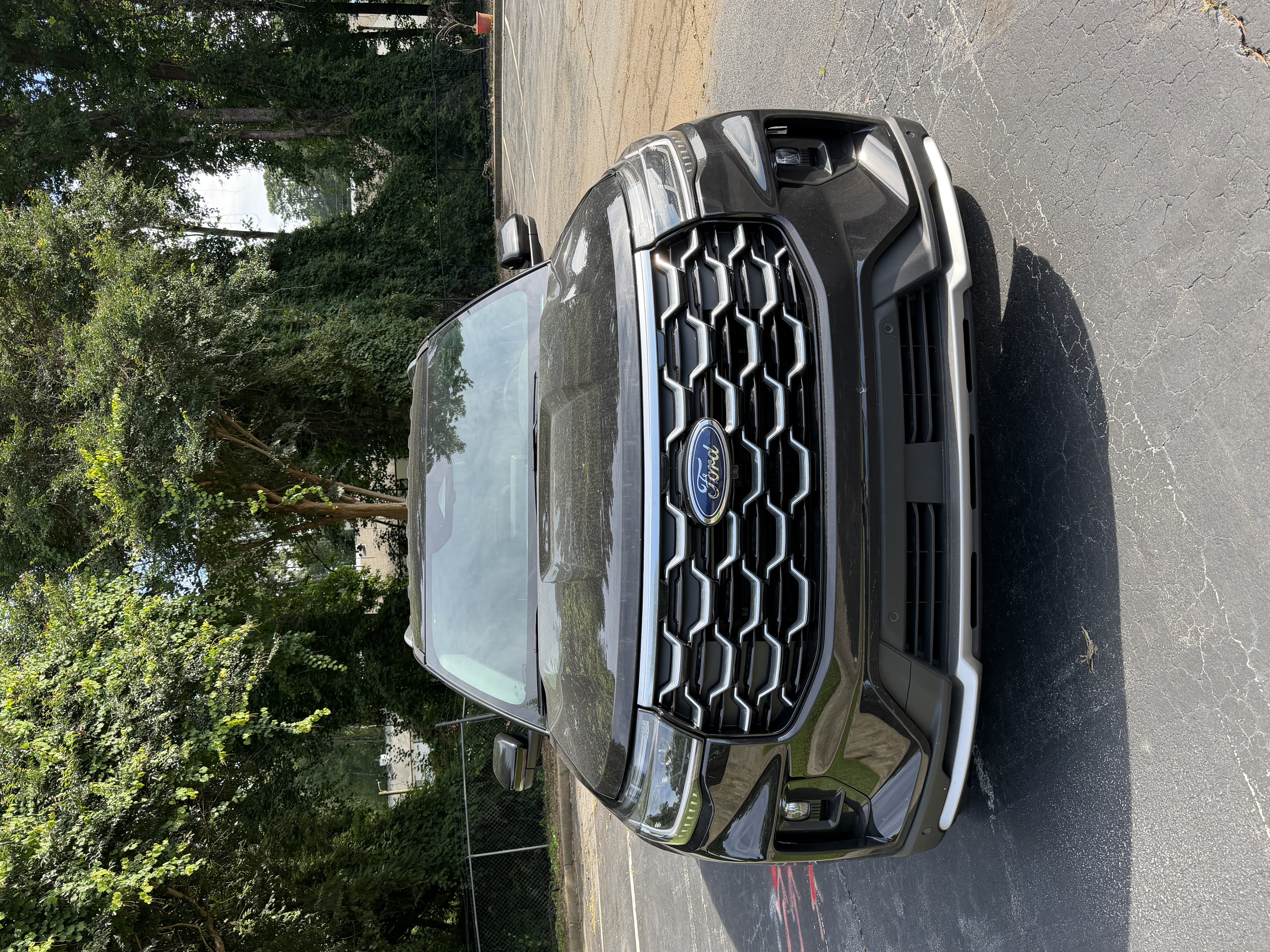 Used 2026 Ford Explorer Platinum RWD image 11