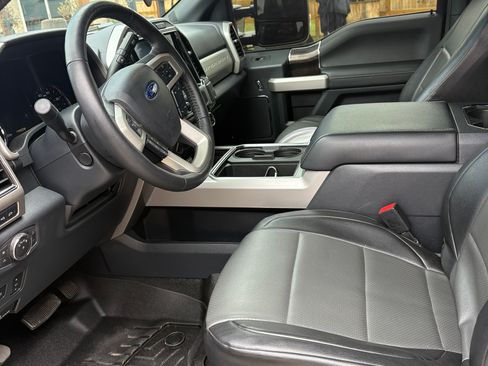 Used 2022 Ford F350 Lariat w/ Tremor Off-Road Package AWD/4WD image 10
