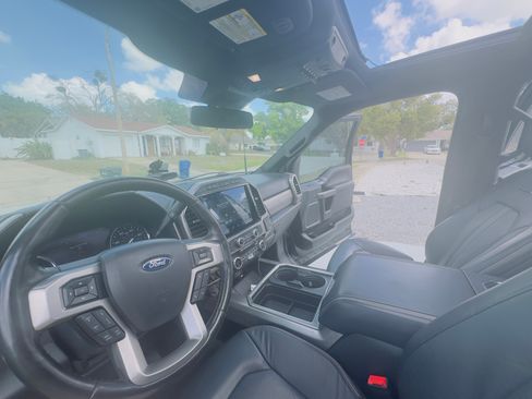 Used 2022 Ford F350 Platinum image 14